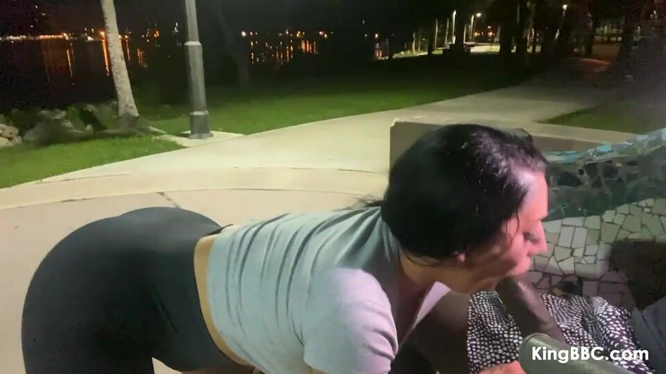 Tattooed chick Yvonne Carlo knows how to deepthroat a nice BBC
